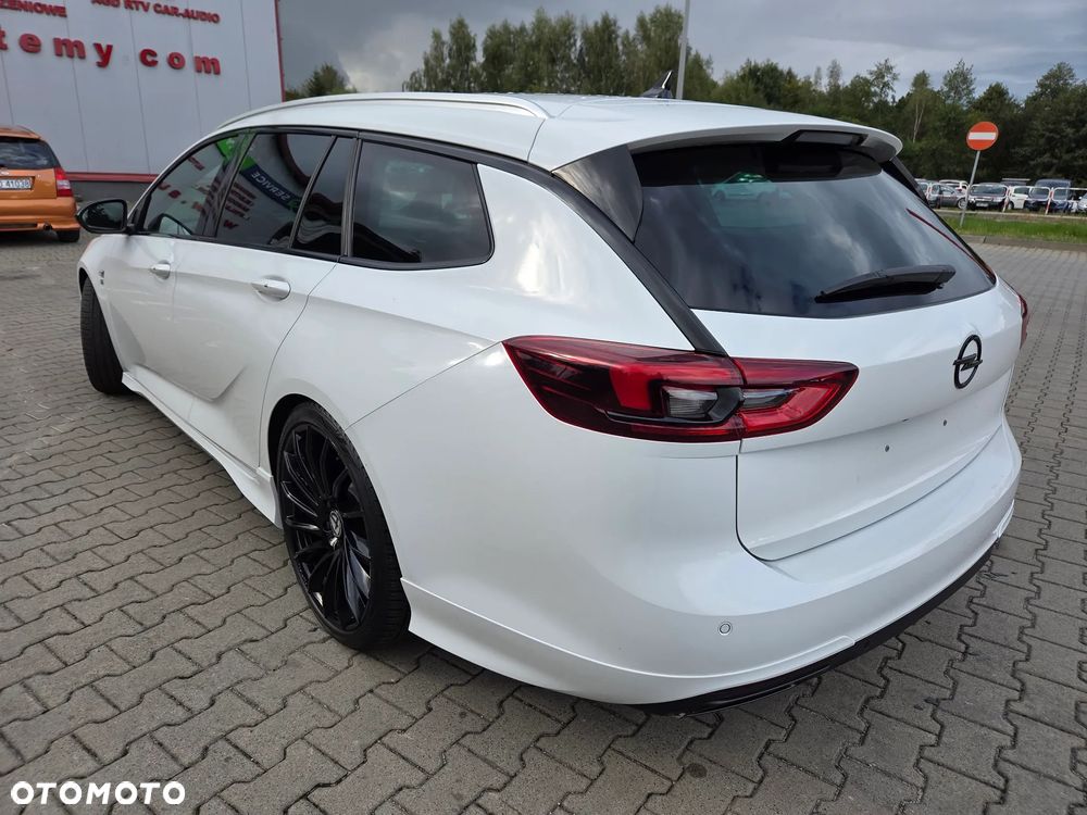 Opel Insignia - 11