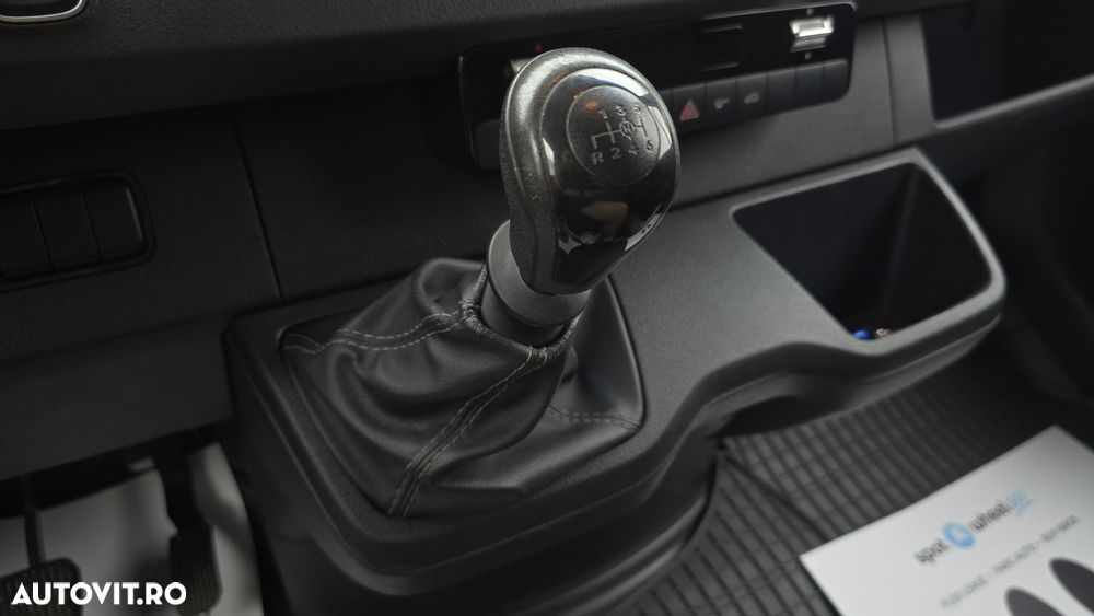 Mercedes-Benz Sprinter - 17