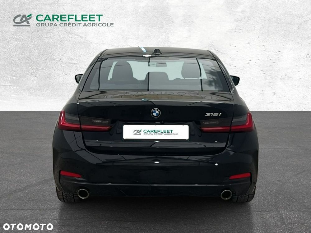 BMW Seria 3 318d mHEV - 6