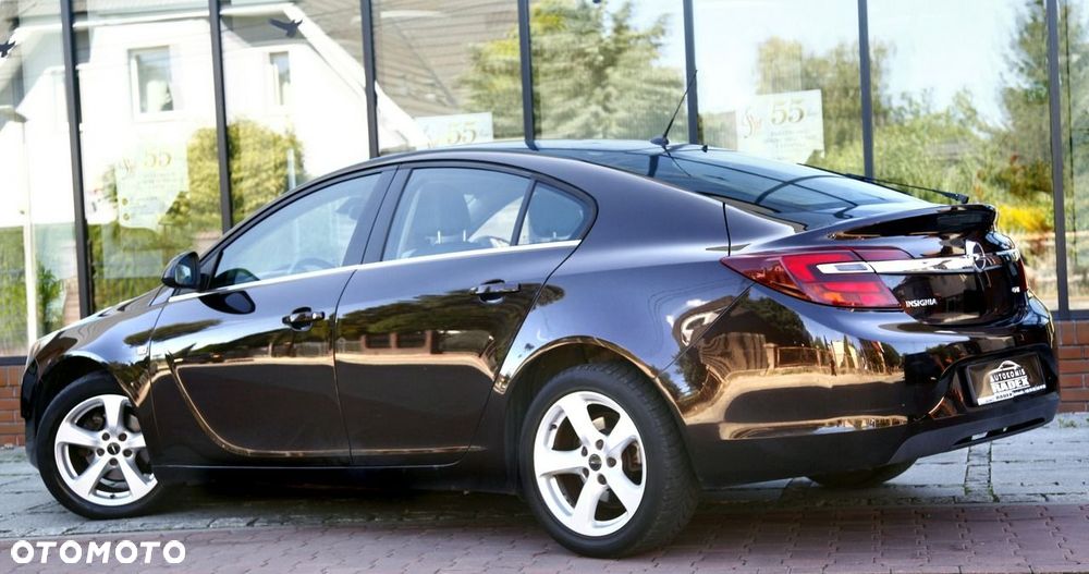 Opel Insignia 2.0 CDTI - 11