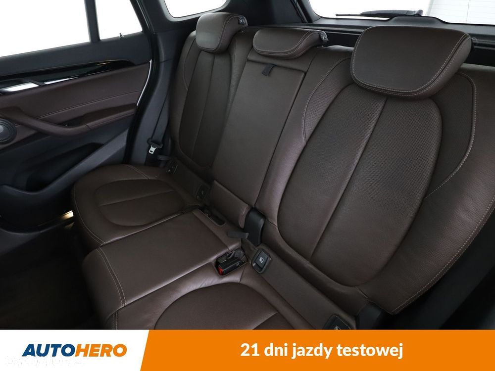 BMW X1 sDrive20d xLine sport - 14