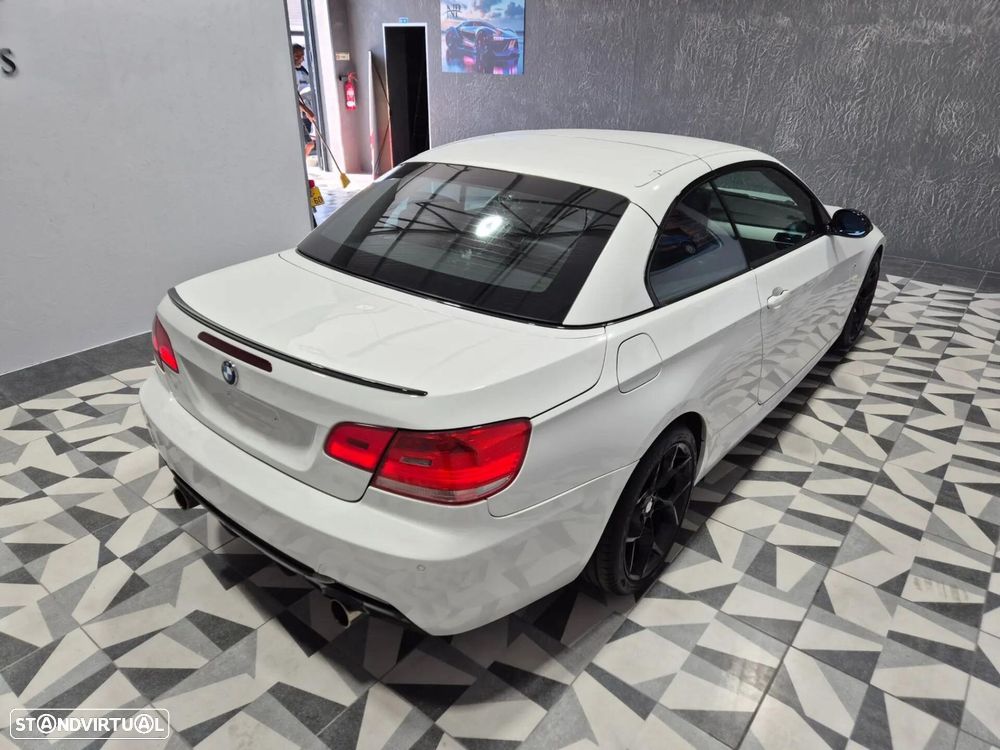 BMW 320 i Cabrio - 10