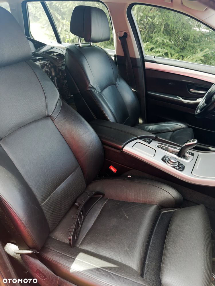 BMW Seria 5 535d xDrive - 11