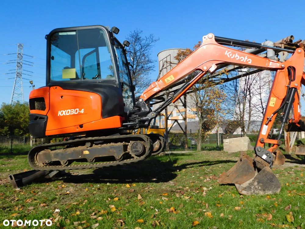 Kubota kx 030 waga 2,8t ( kx 027-4, U27 , cat 303)