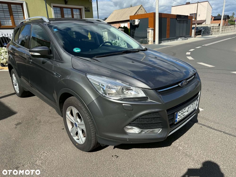 Ford Kuga 1.6 EcoBoost 2x4 Titanium - 3