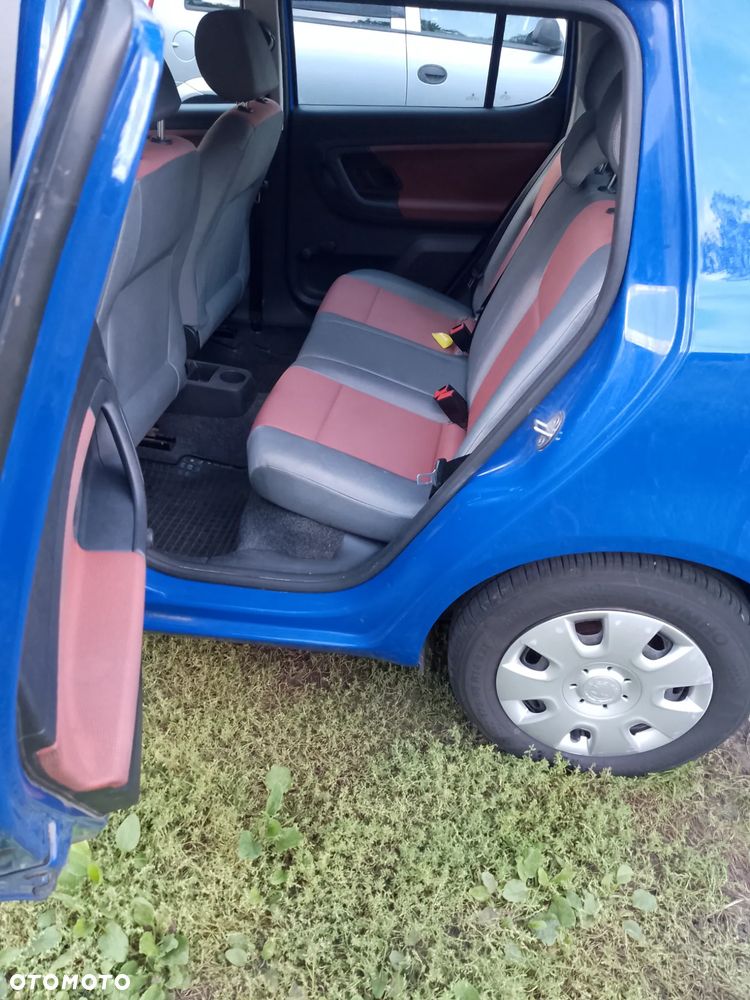 Skoda Fabia - 10