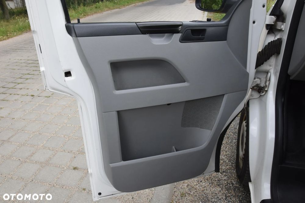 Volkswagen Transporter T5 TDI L1H2 - 14