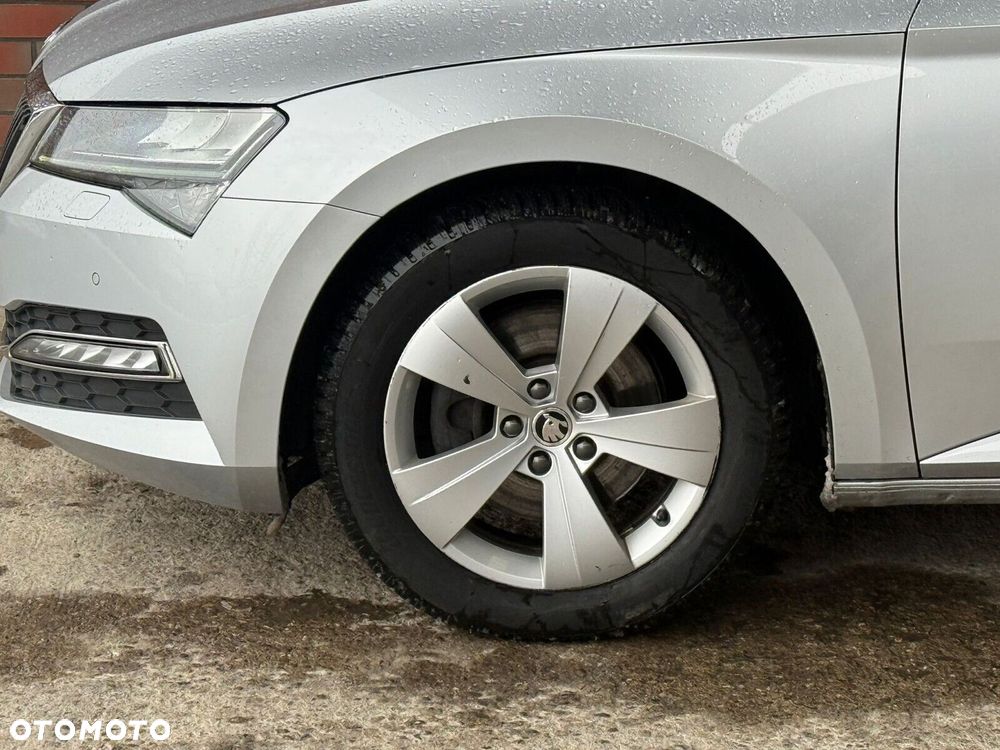 Skoda Superb 2.0 TDI SCR Style DSG - 8