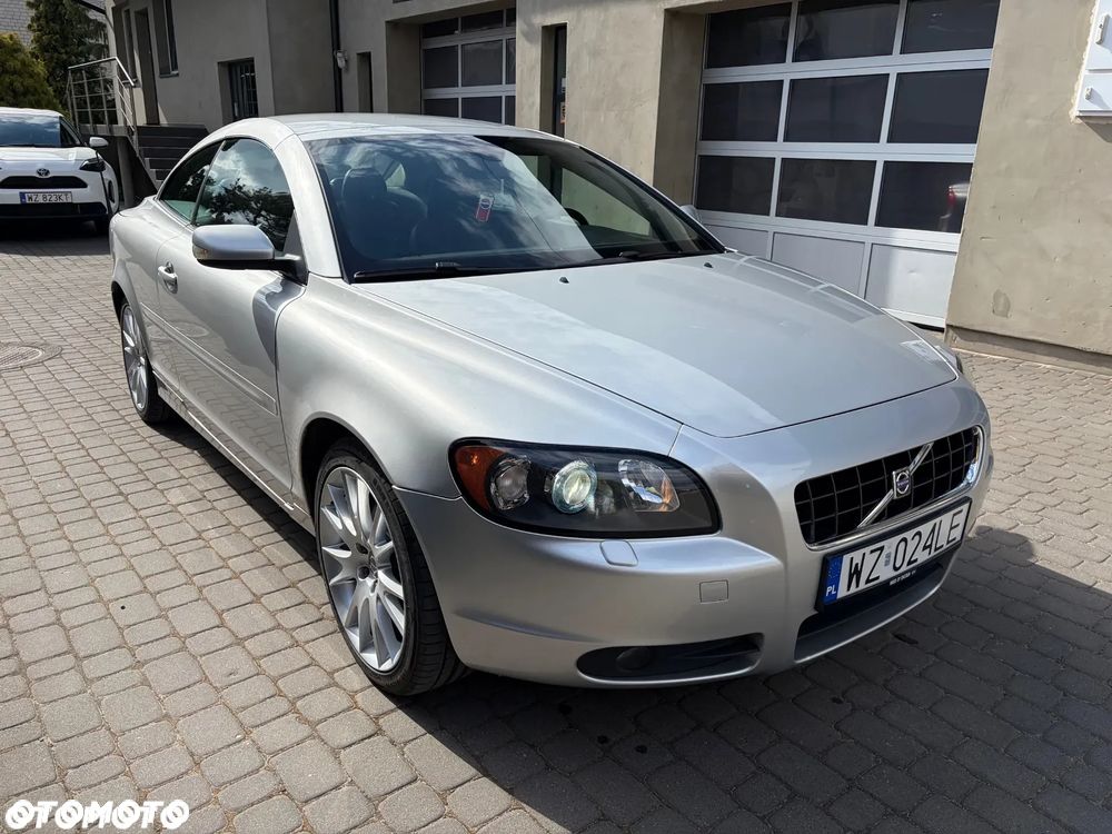 Volvo C70 2.4i Momentum - 10