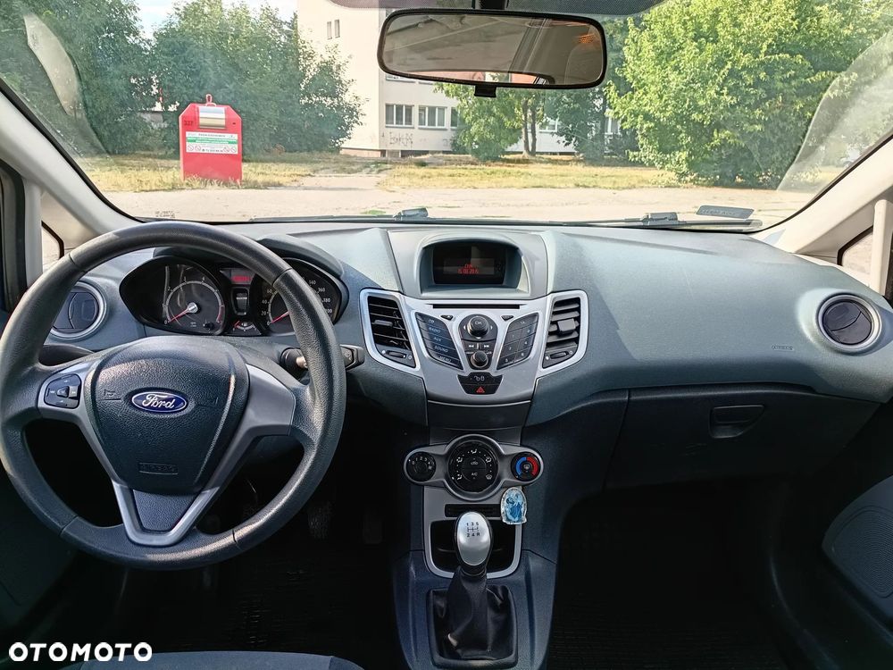 Ford Fiesta 1.25 Ambiente EU5 - 1
