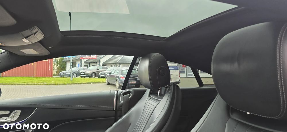 Mercedes-Benz Klasa E 220 d Coupe 4-Matic 9G-TRONIC - 16