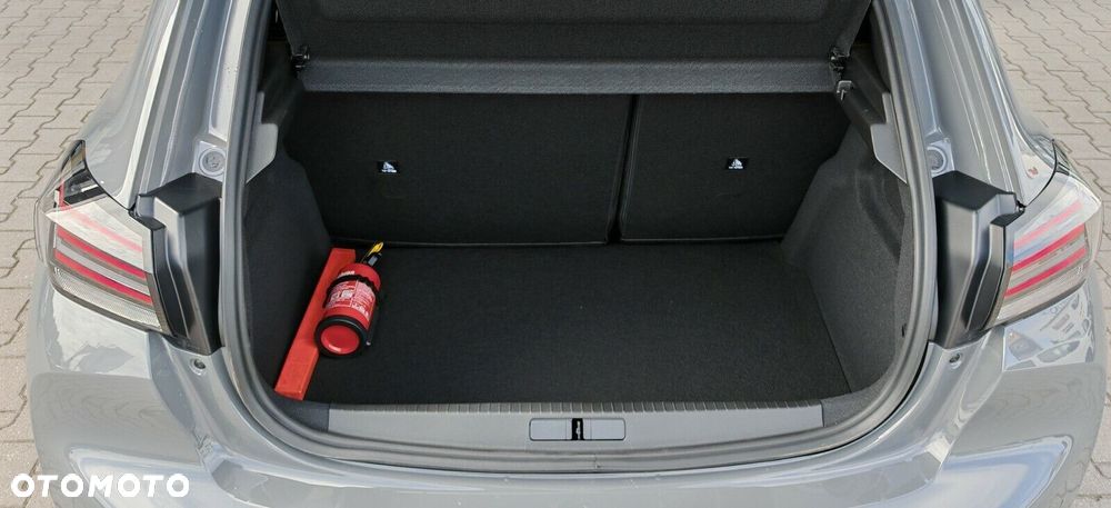 Peugeot 208 - 9