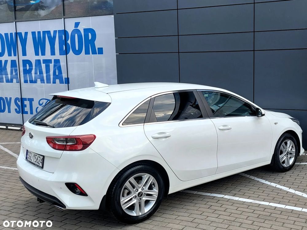 Kia Ceed 1.5 T-GDI M - 28