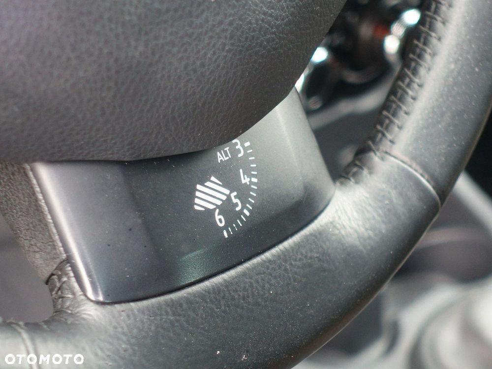 Dacia Duster 1.6 16V 105 4x4 Prestige - 27