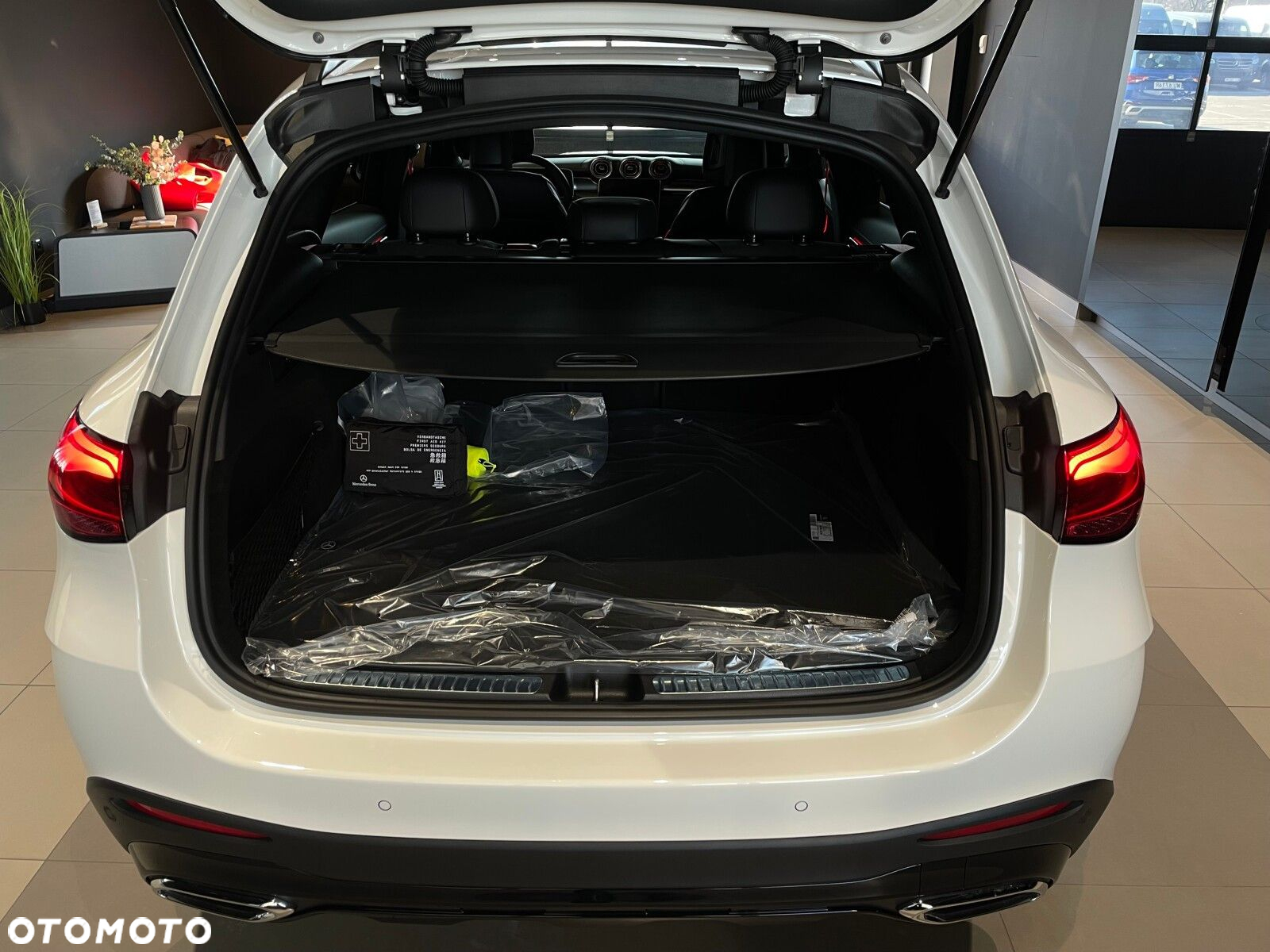 Mercedes-Benz GLC - 33