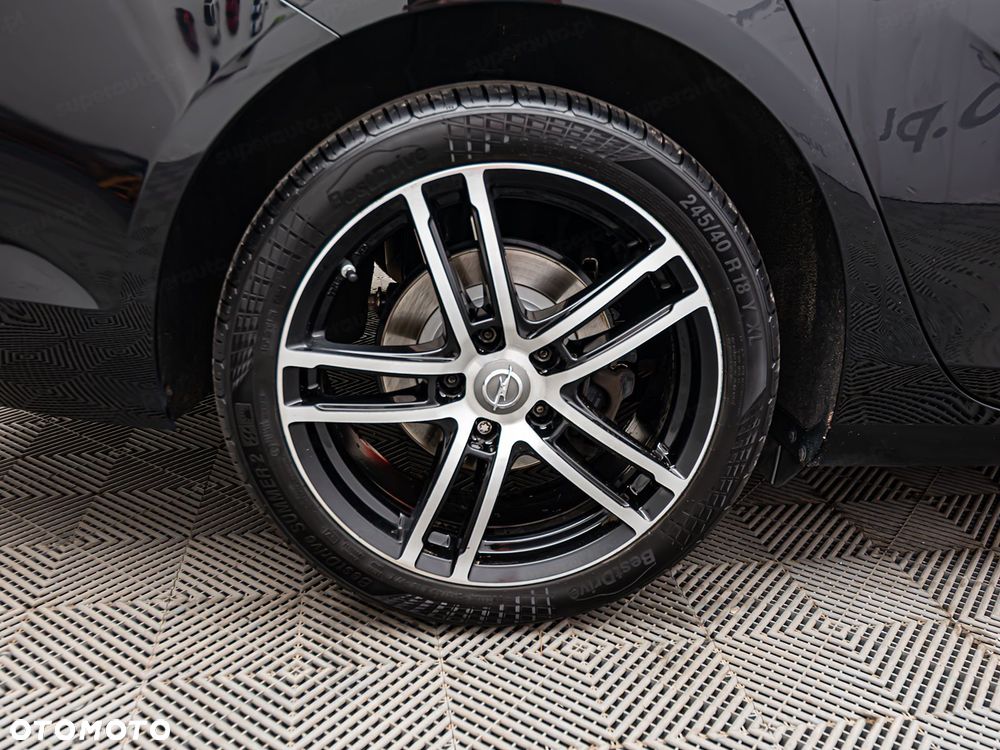 Opel Insignia - 29