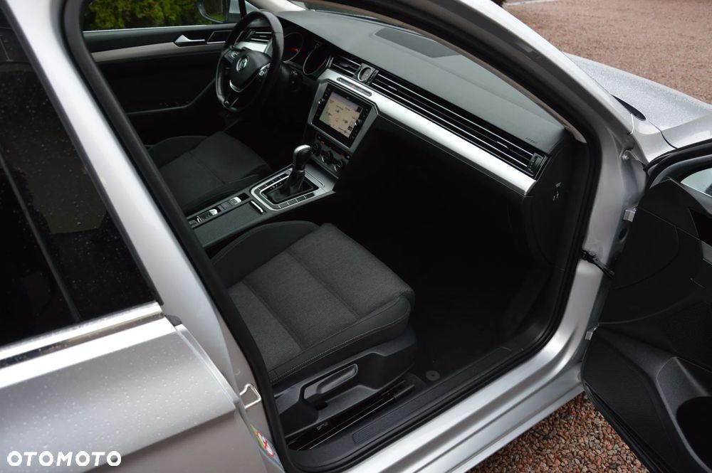 Volkswagen Passat Variant - 32