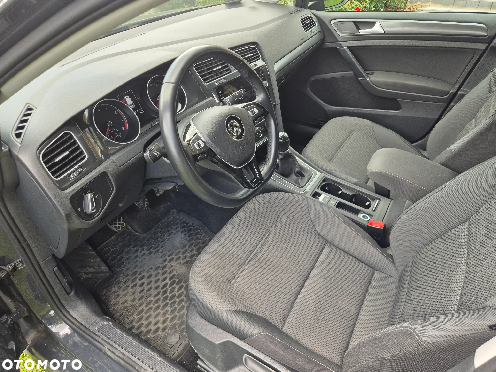 Volkswagen Golf VII 1.0 TSI Comfortline - 4