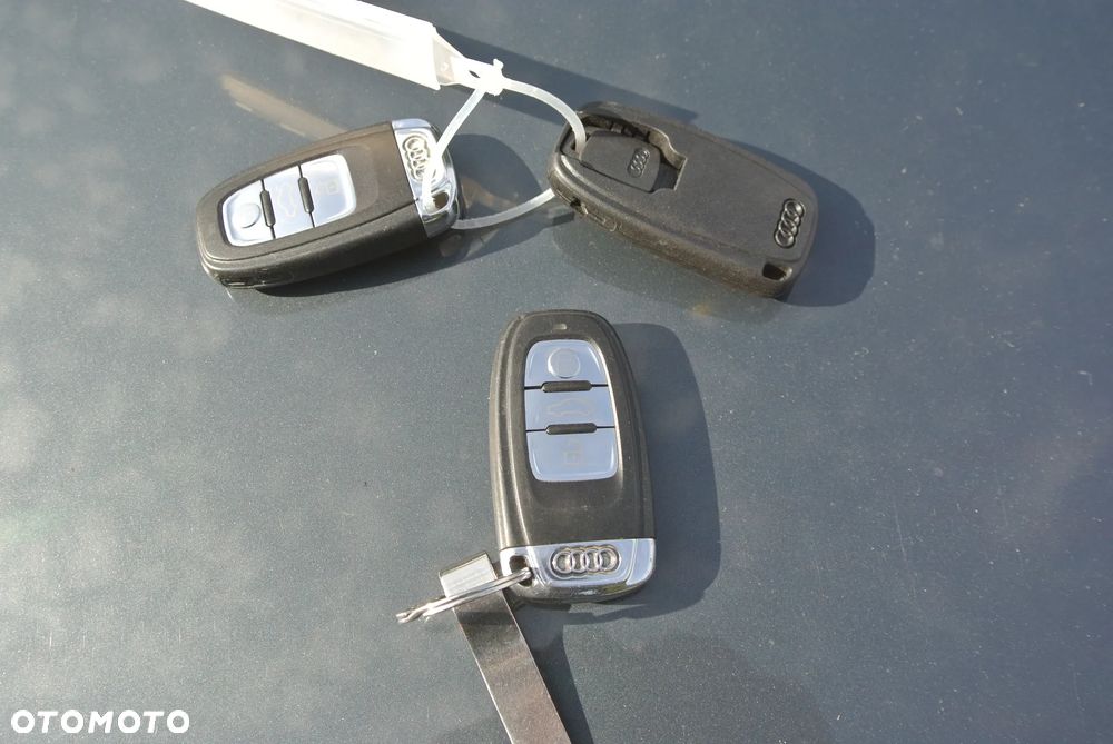 Audi A4 Limousine - 21