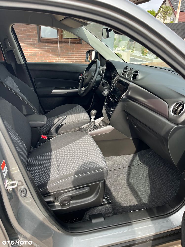 Suzuki Vitara 1.4 Boosterjet Hybrid Comfort+ - 12