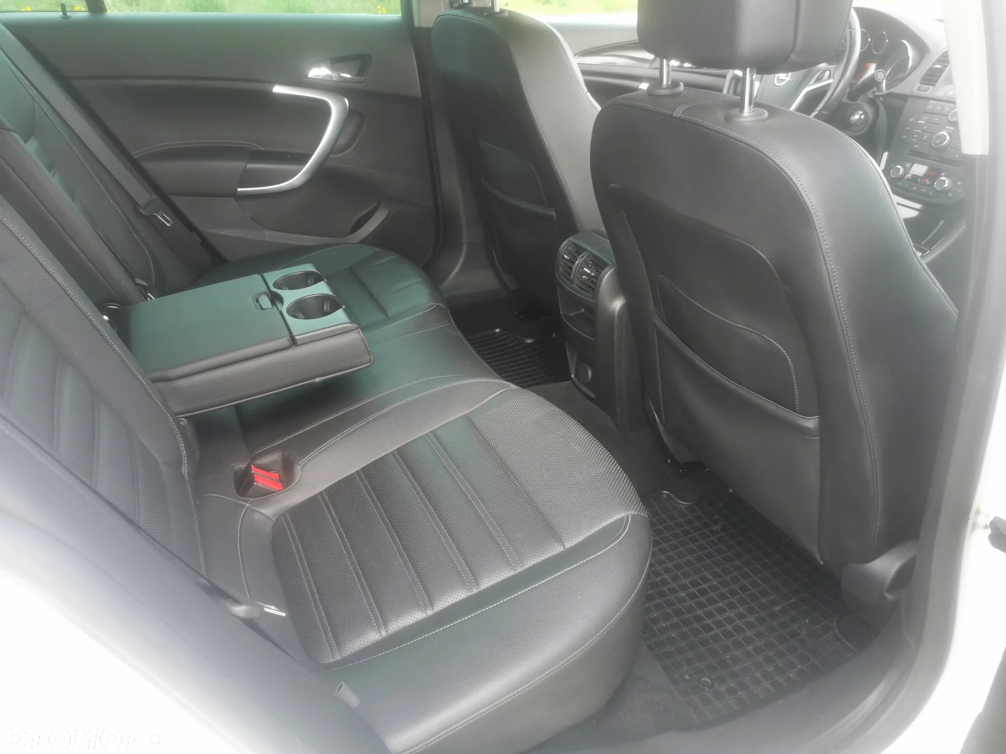 Opel Insignia 2.0 T Sport 4x4 - 12
