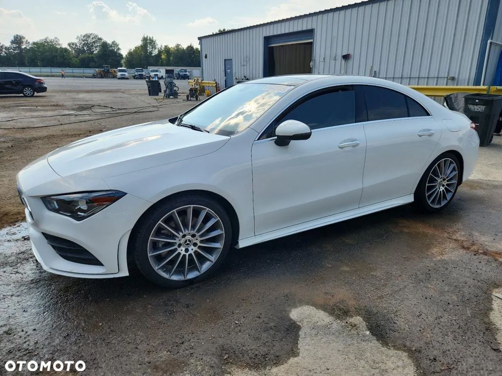 Mercedes-Benz CLA - 1