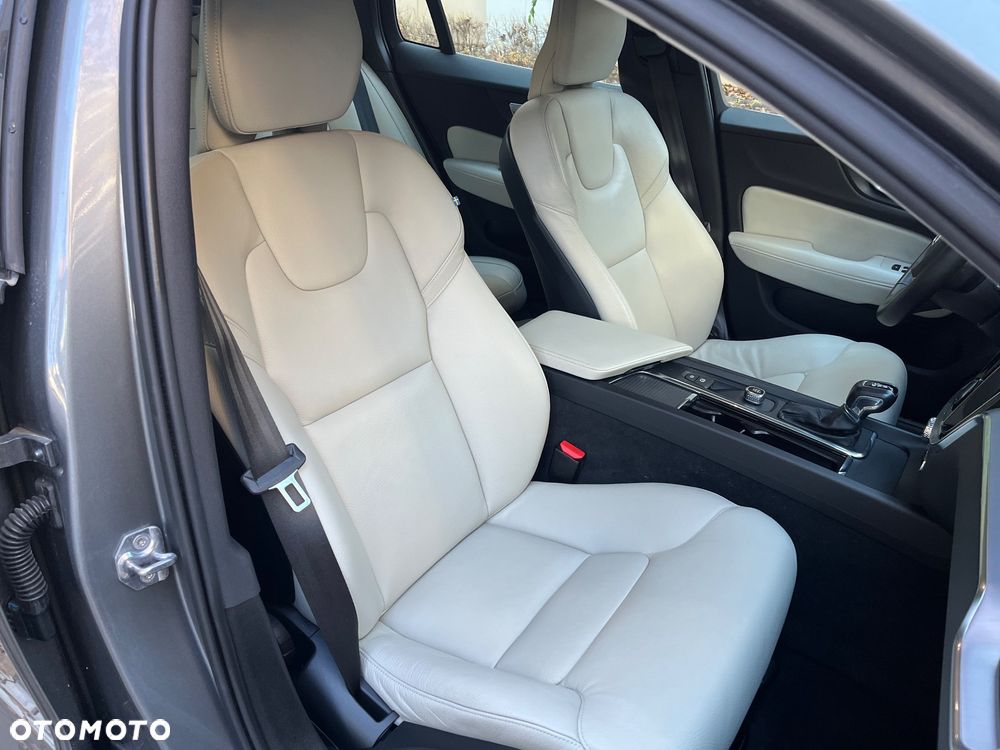 Volvo V60 T5 Geartronic Momentum Pro - 9