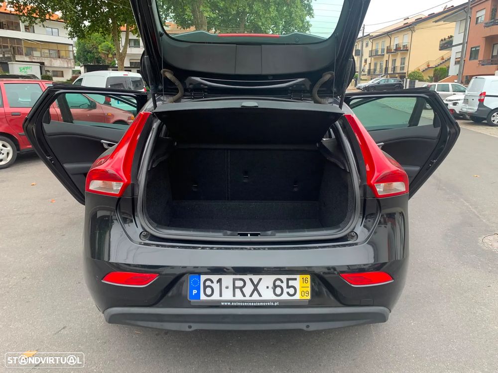 Volvo V40 2.0 D2 Inscription - 5