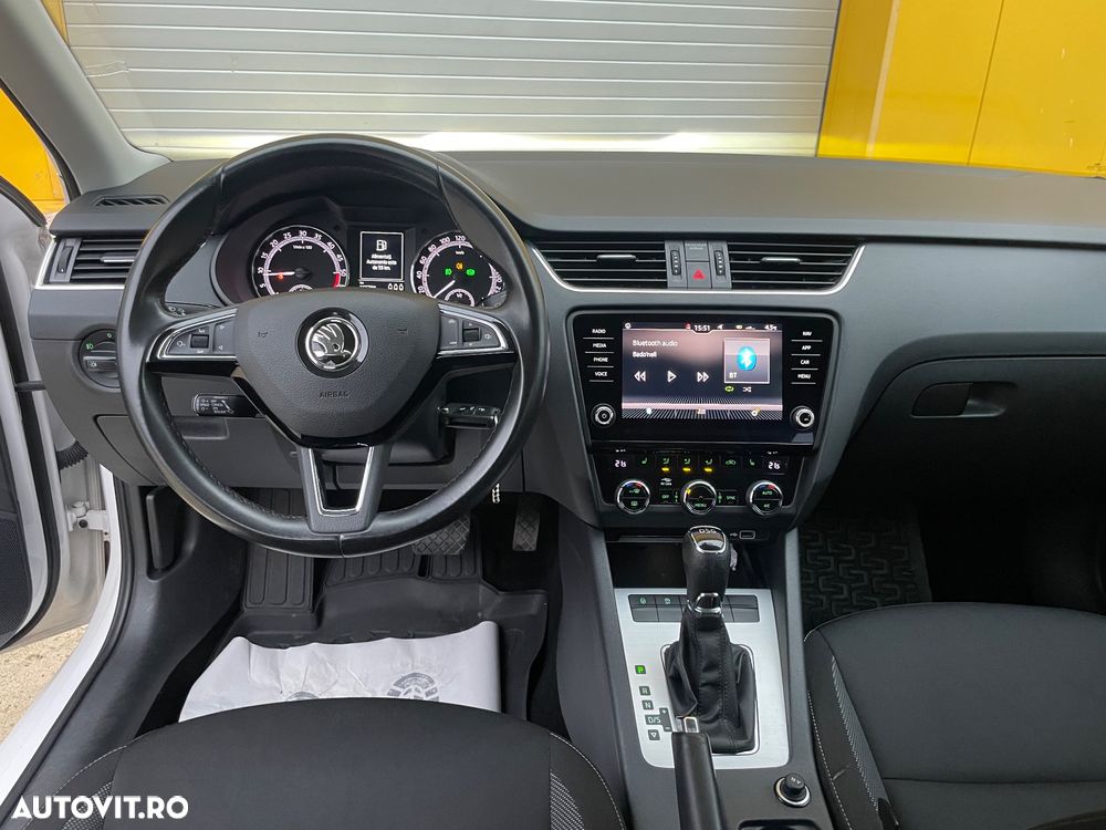 Skoda Octavia 2.0 TDI (Green tec) DSG Style - 7