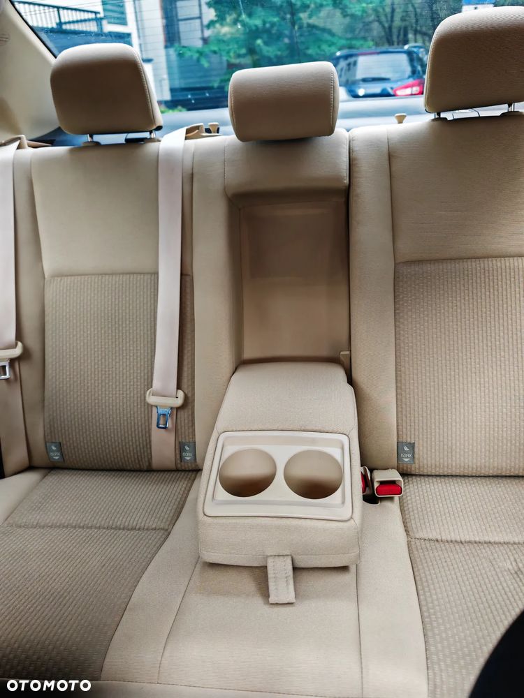 Toyota Corolla 1.6 Comfort MS - 16