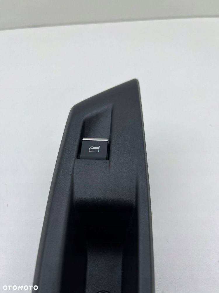 PEUGEOT 308 III PANEL PRZEŁĄCZNIK SZYB 99938573 - 2