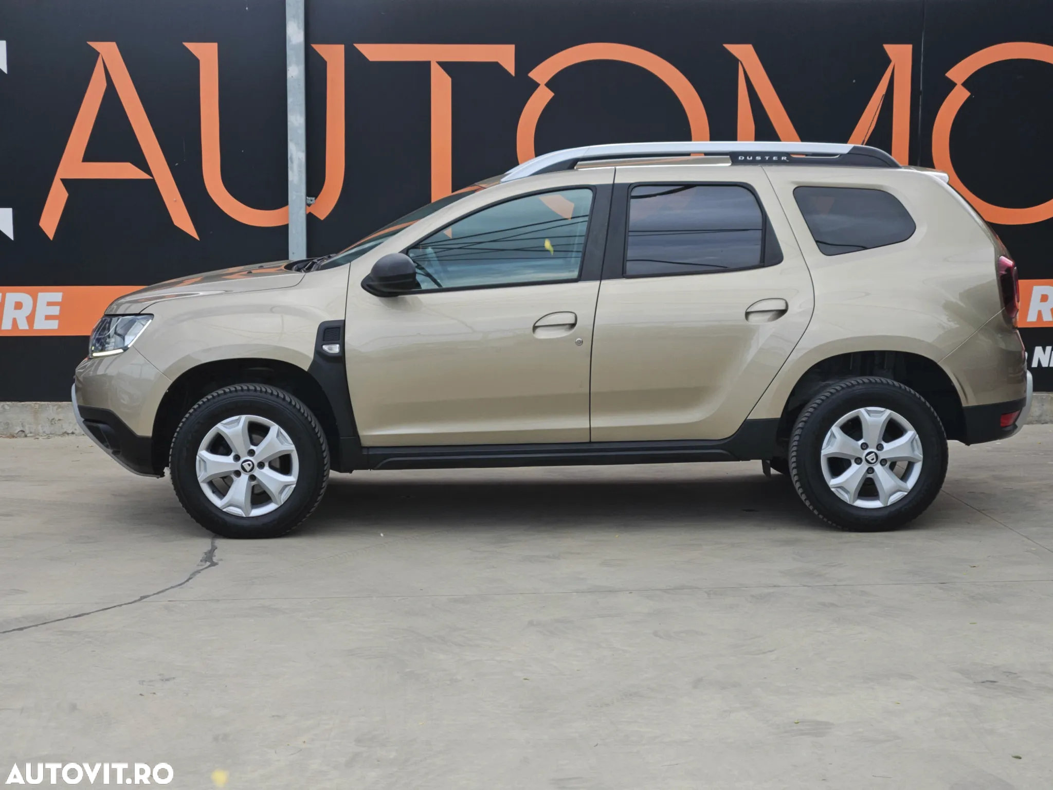 Dacia Duster 1.6 4x2 Laureate - 4