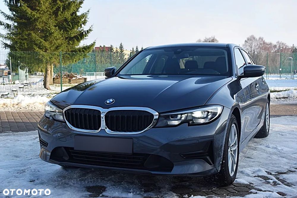 BMW Seria 3 318d Sport Line - 1