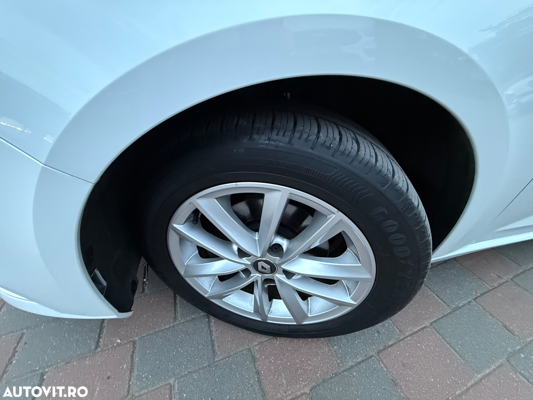 Renault Megane Blue dCi 116 Intens - 24