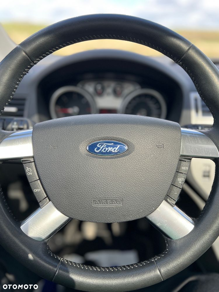 Ford Kuga 2.0 TDCi 4x4 Individual - 31