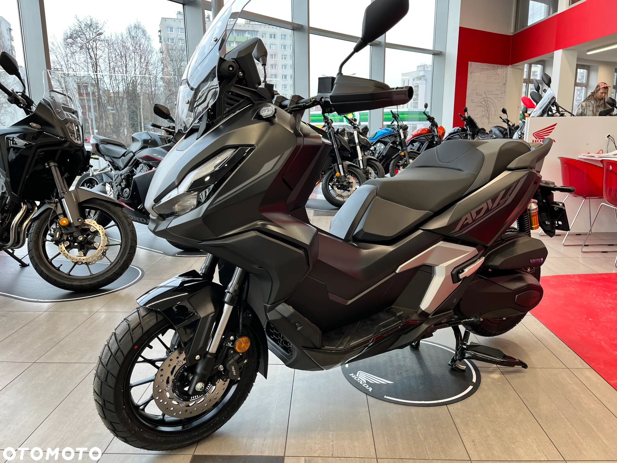 Honda ADV350 - 6