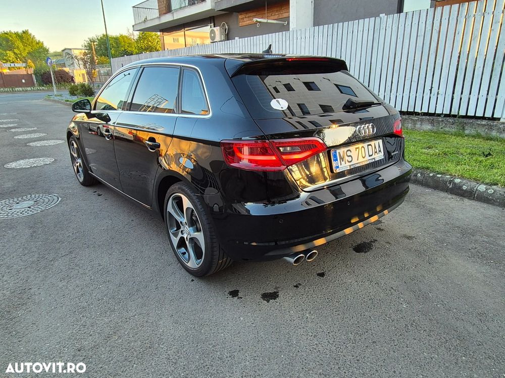 Audi A3 Sportback 2.0 TDI quattro Stronic Ambiente - 4