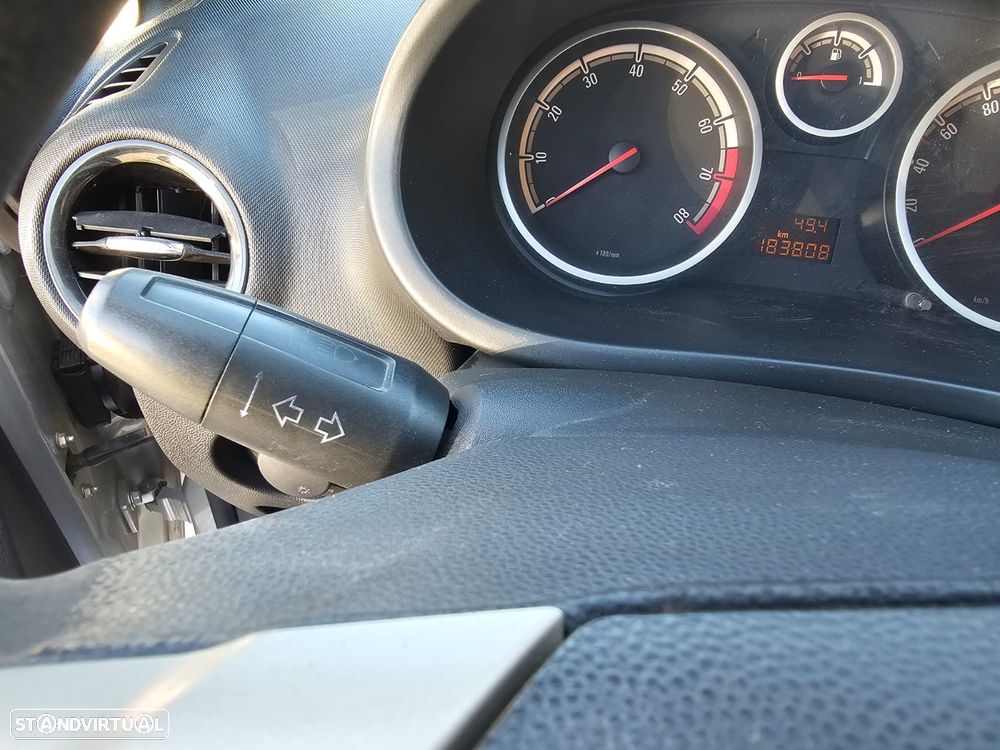 Opel Corsa 1.2 Cosmo - 11