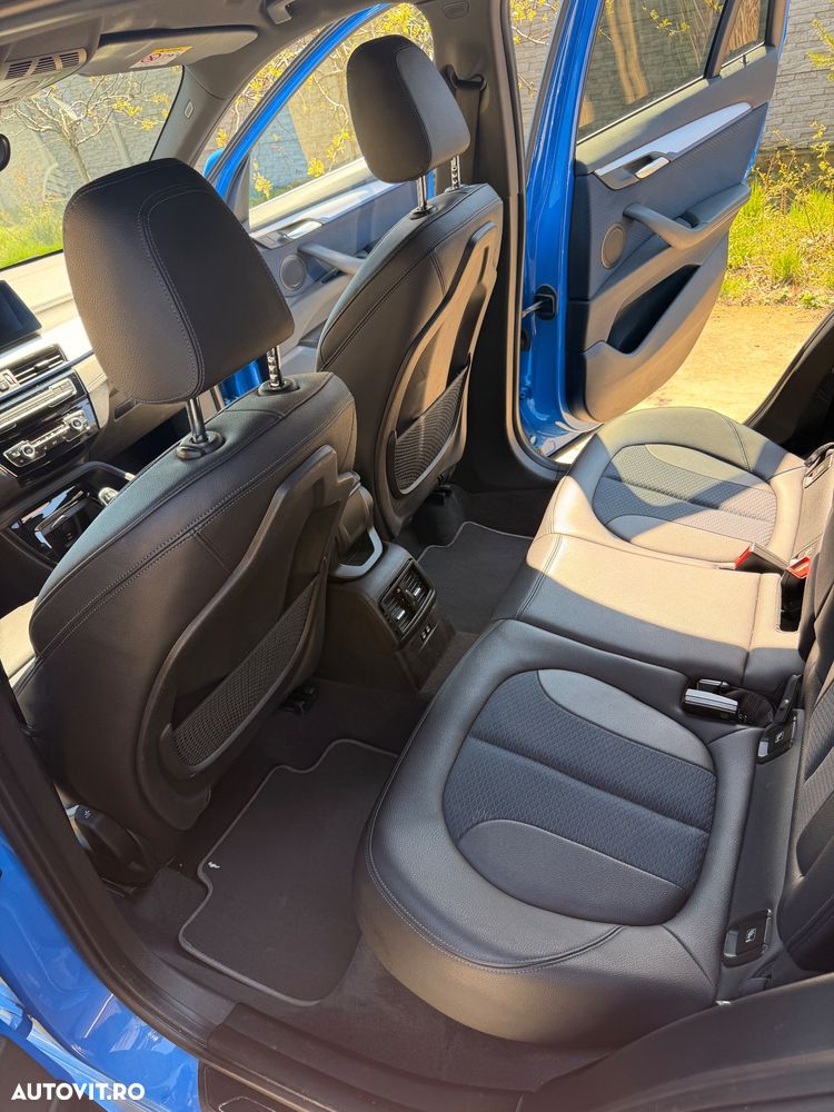 BMW X1 xDrive20d AT - 25