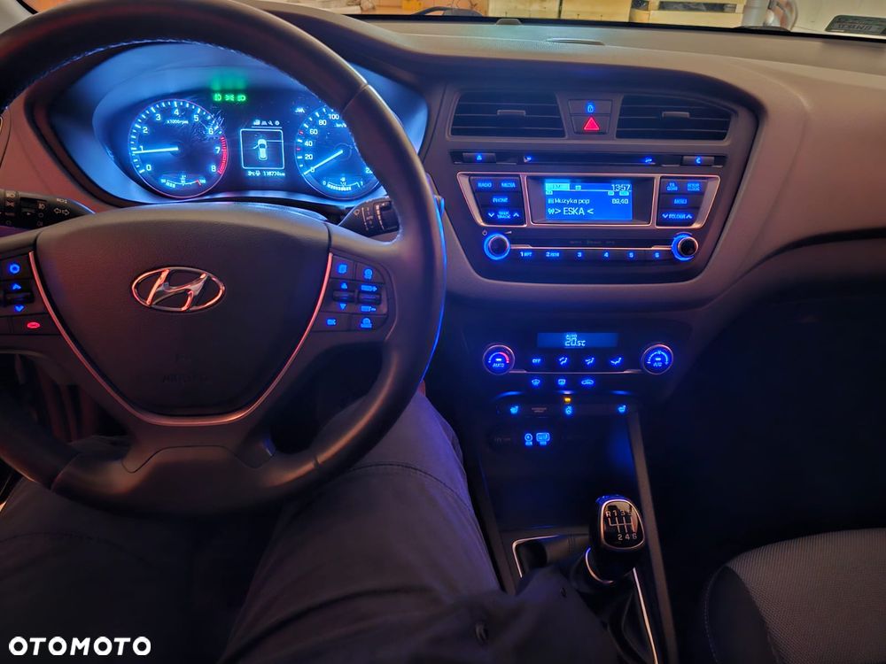 Hyundai i20 1.4 Comfort - 8