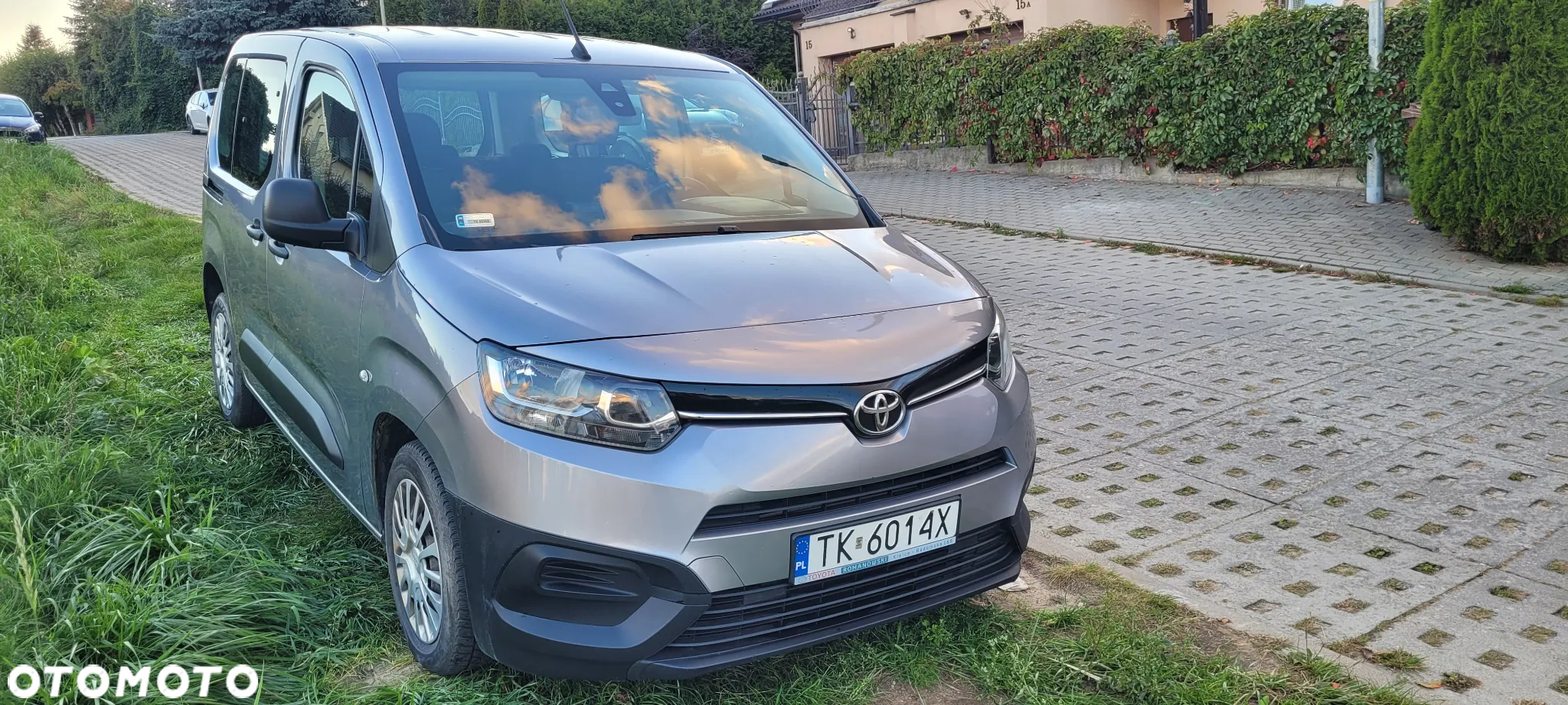 Toyota Proace City Verso 1.2 D-4T Business - 3