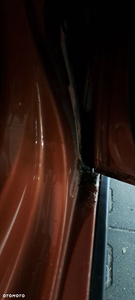 Volkswagen Touran 2.0 TDI DPF Cross - 12