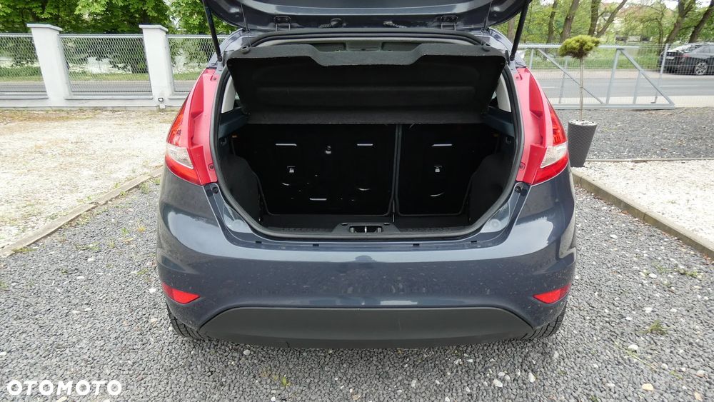 Ford Fiesta 1.25 Trend - 23