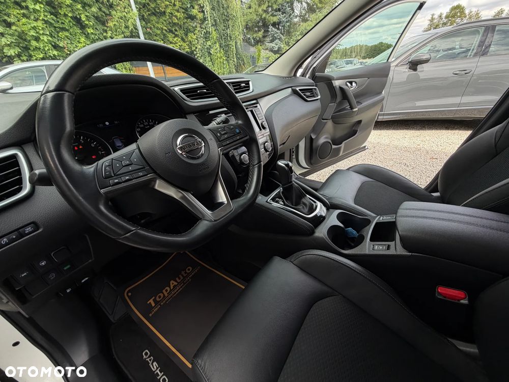 Nissan Qashqai 1.3 DIG-T DCT TEKNA - 19