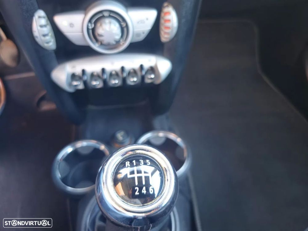 MINI Clubman Cooper D - 8