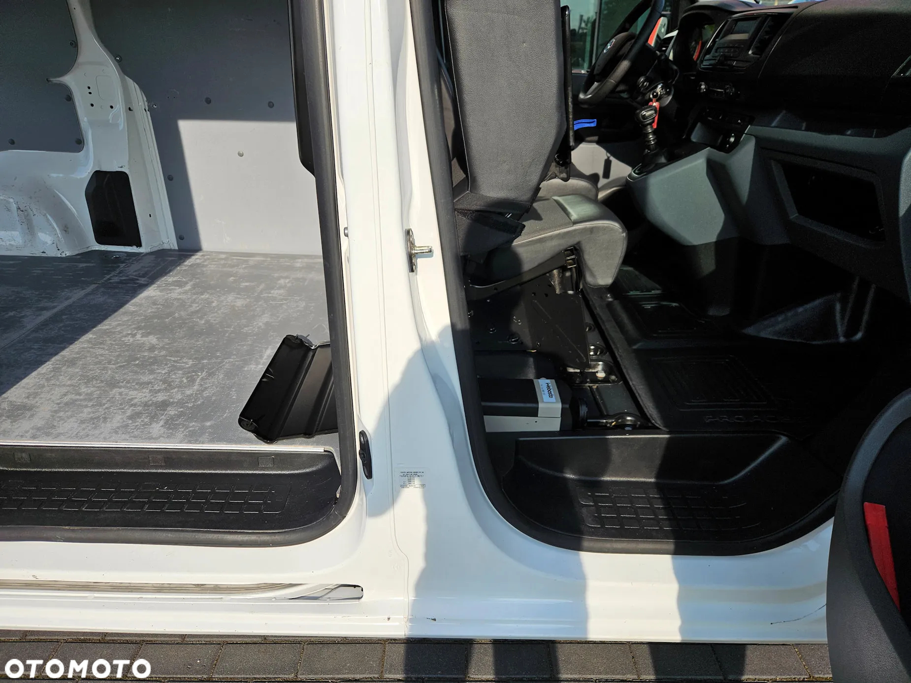 Toyota PROACE M 2.0 122KM - 21