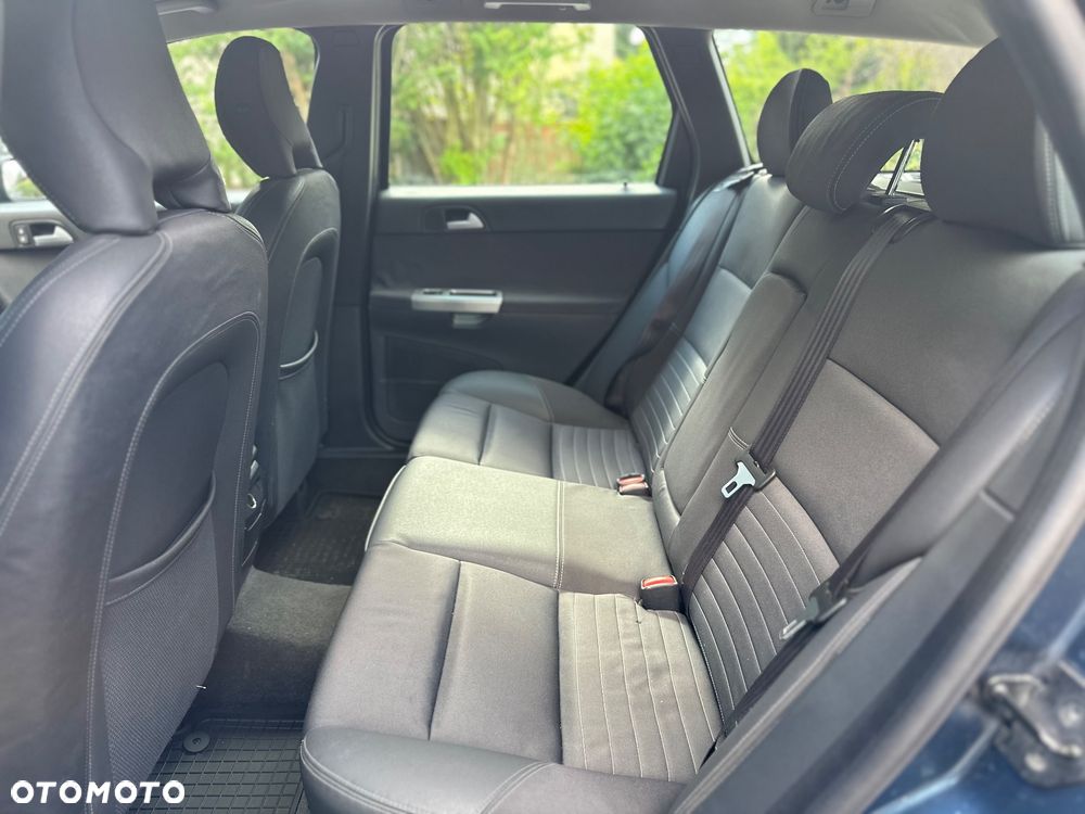 Volvo V50 - 11