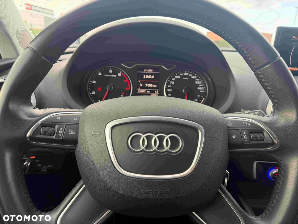 Audi A3 Sportback 1.4 TFSI Ambition - 16