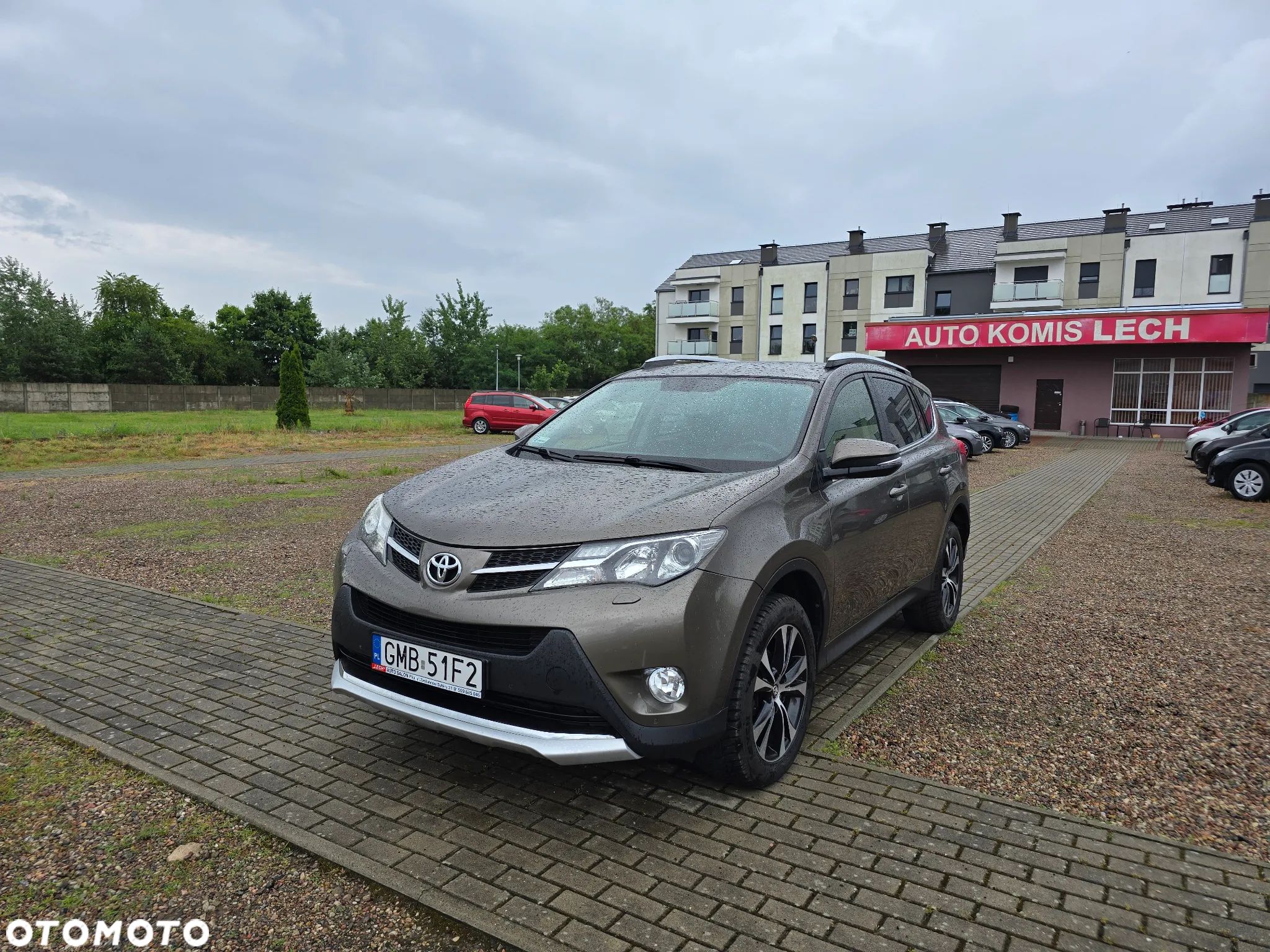 Toyota RAV4 2.0 D-4D Premium - 1