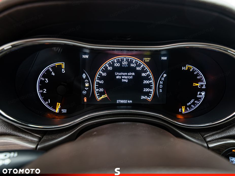 Jeep Grand Cherokee - 19
